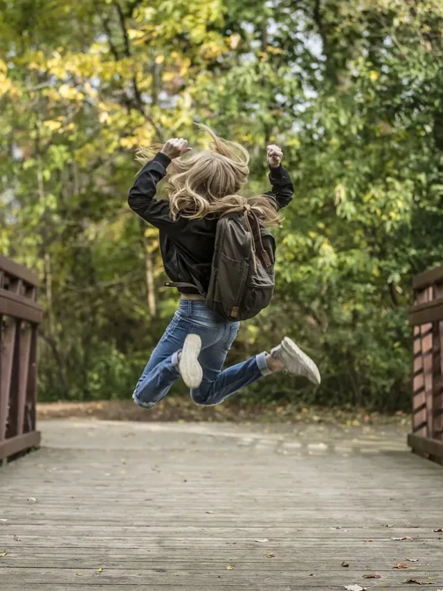blonde, girl, bridge-healthy vacation in himachal