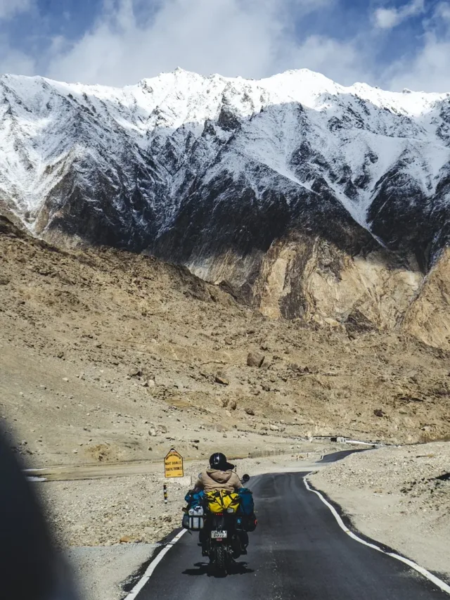 road, motorcycle, biker-Motorable Mountain Pass
