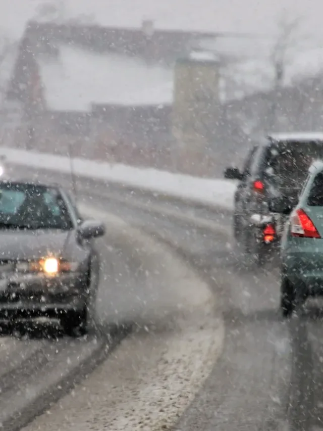 snow, road, twilight-snowfall in himachal