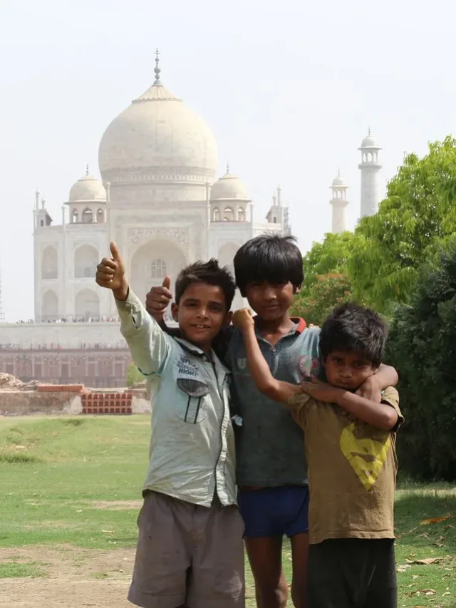 taj mahal, indians, children-wonders of agra