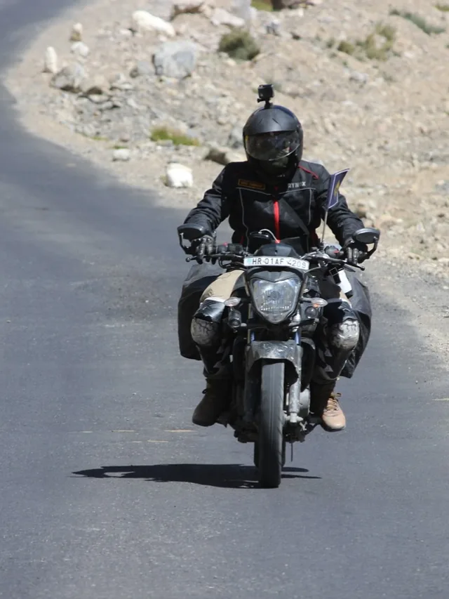 road, soil, travel-Most Thrilling Road Trip Route In India